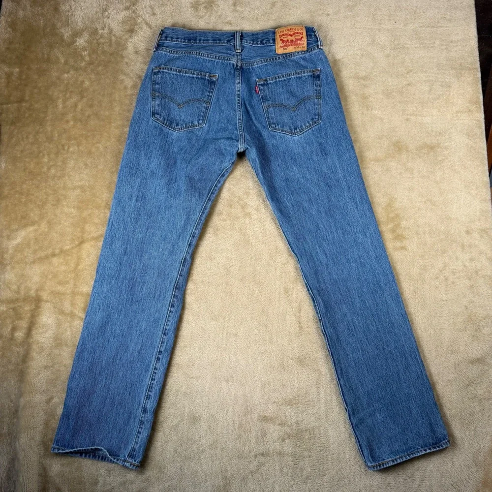 Levis 501 Original Fit Mens Medium Wash Straight Leg Denim Jeans W33 L32